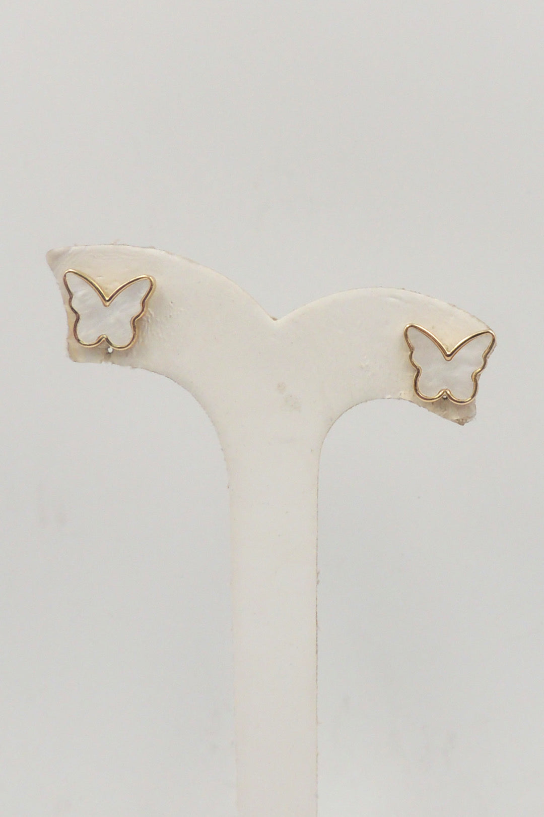 805 H164 BUTTERFLY ACRYLIC STUD