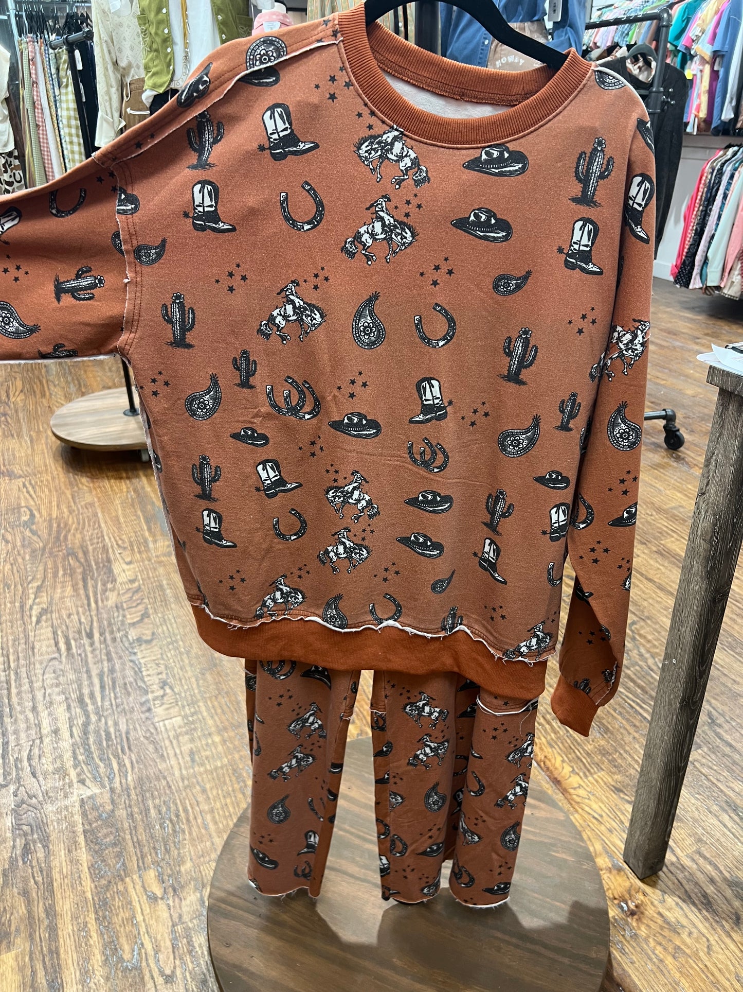 TH3400 RUST WESTERN PRINT SET (7 Piece)