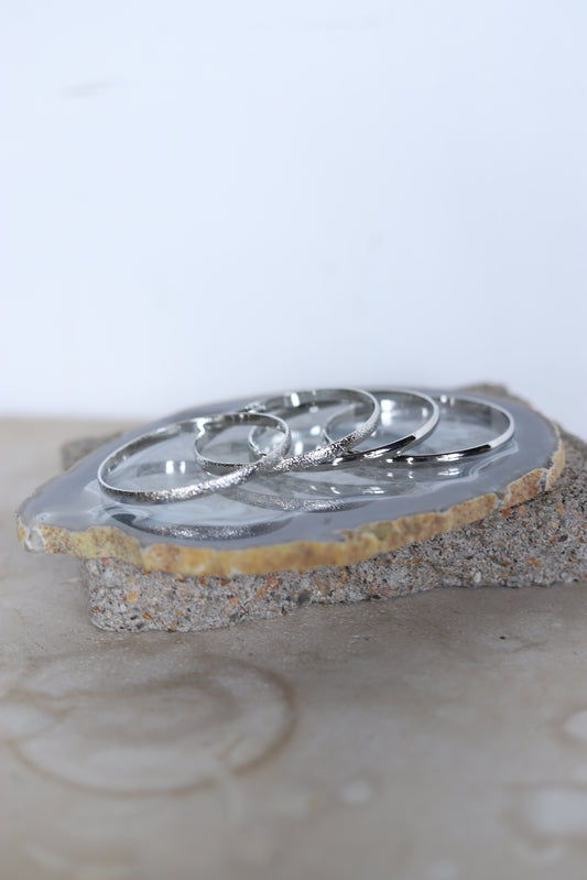 164 R1-39 4 SET FAUX SILVER BANGLE SET