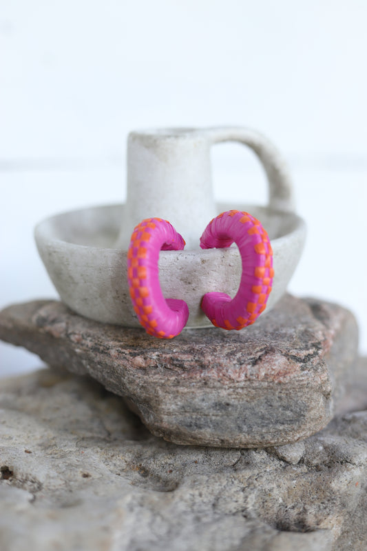 0158 T177 PINK RATTAN HOOP ER