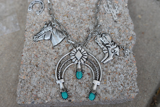 1140 R2-174 HANDMADE FAUX CHARM NECKLACE