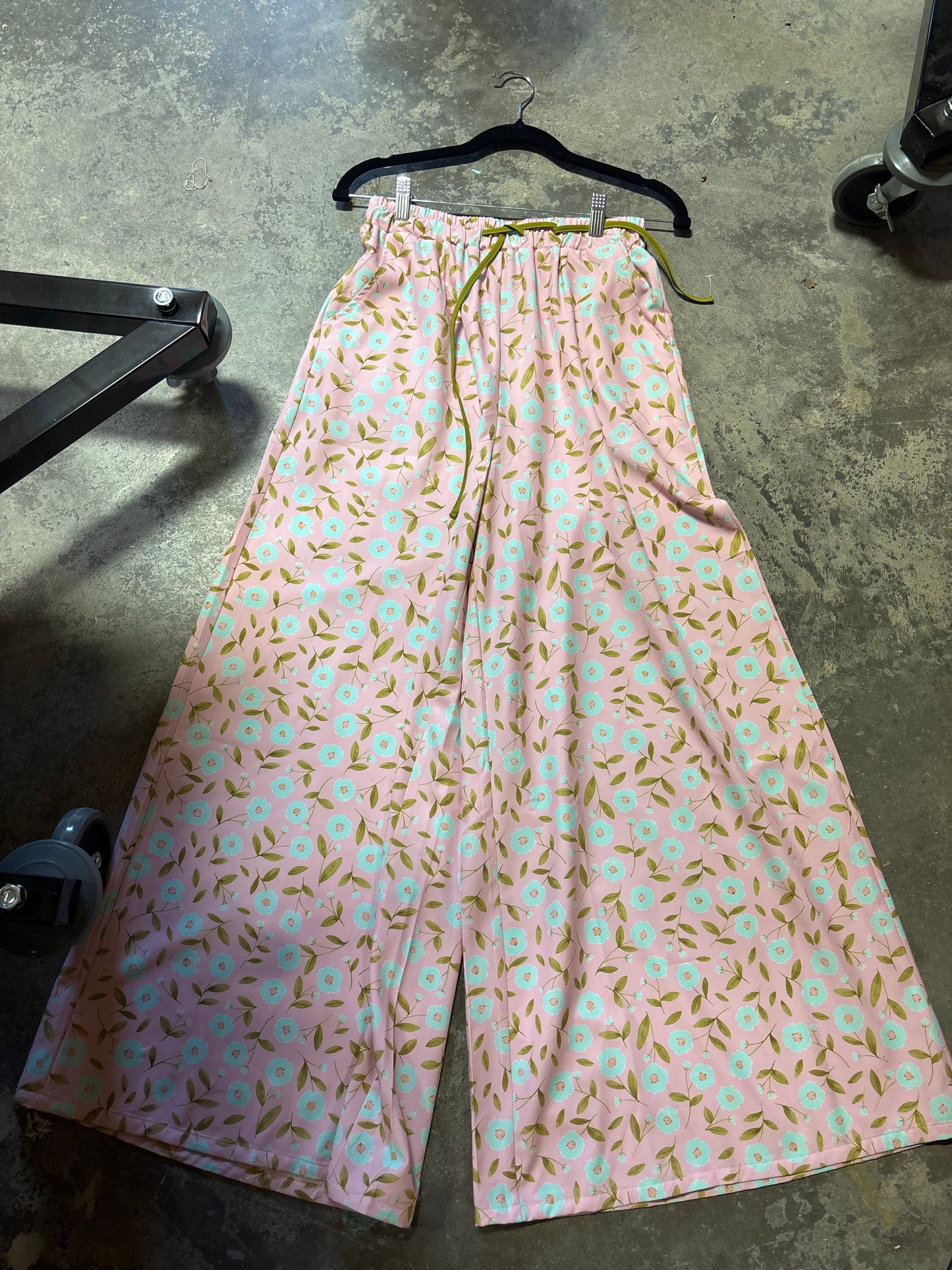 TH2111 BLUSH GREEN PALAZZO PANT