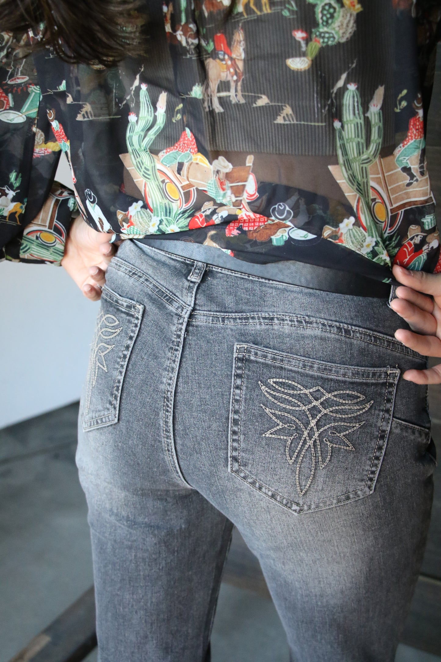 TH8830 DENIM FLAIR JEANS WITH STITCH(7 Piece)