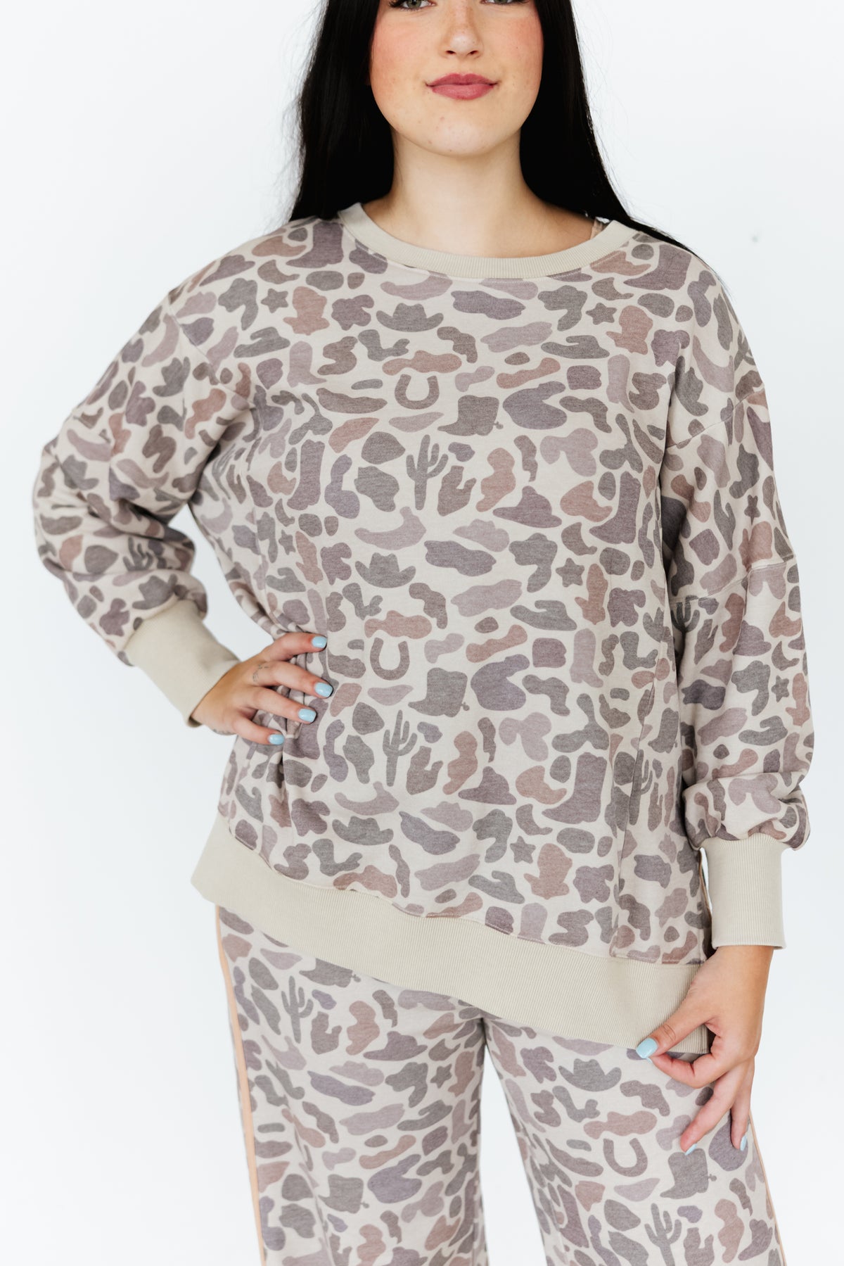 TH2308 WESTERN CAMO SWEATSHIRT (7 PIECE)