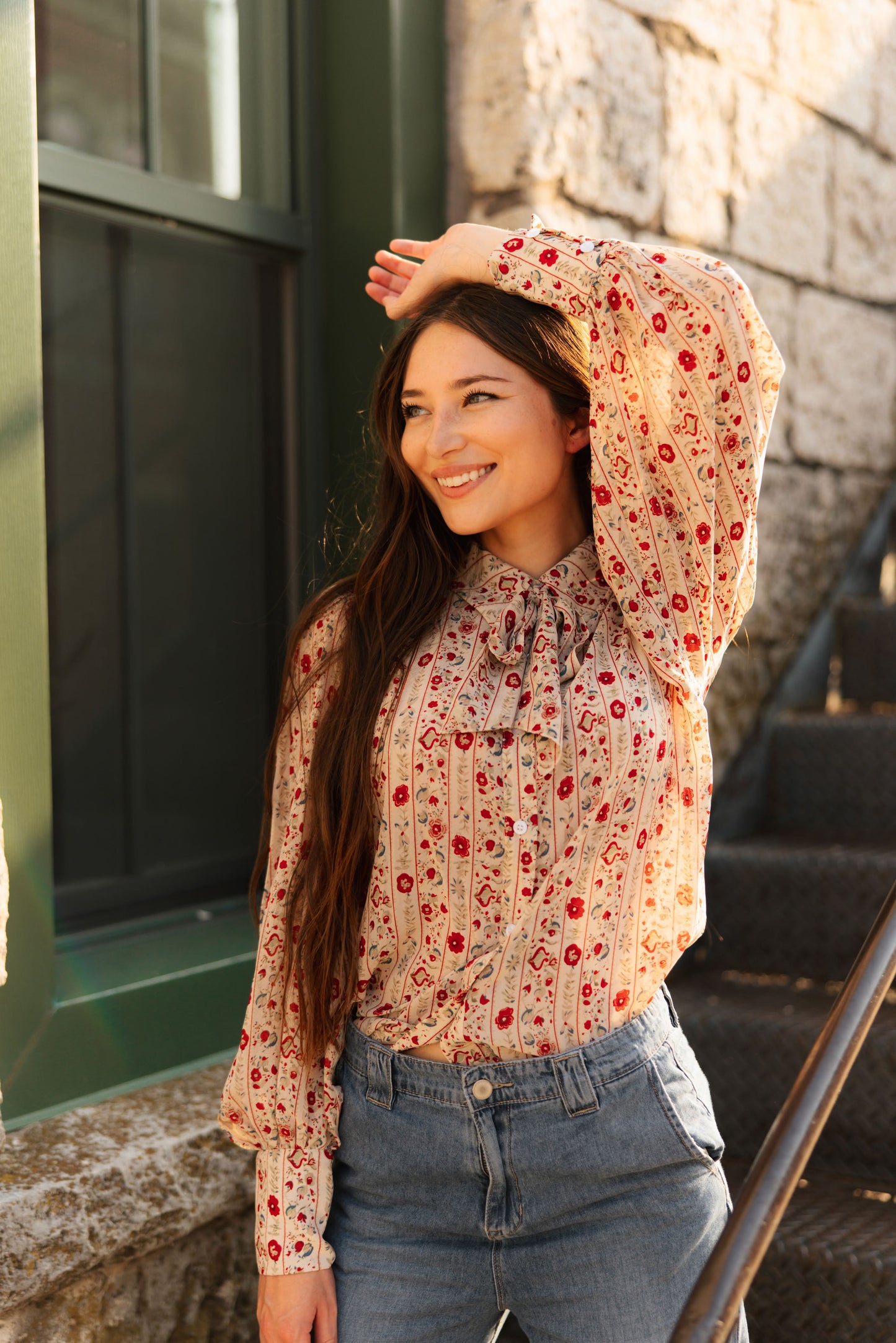 TH11-1 TAUPE STRIPE FLORAL TIE BLOUSE ( 7 PIECE)