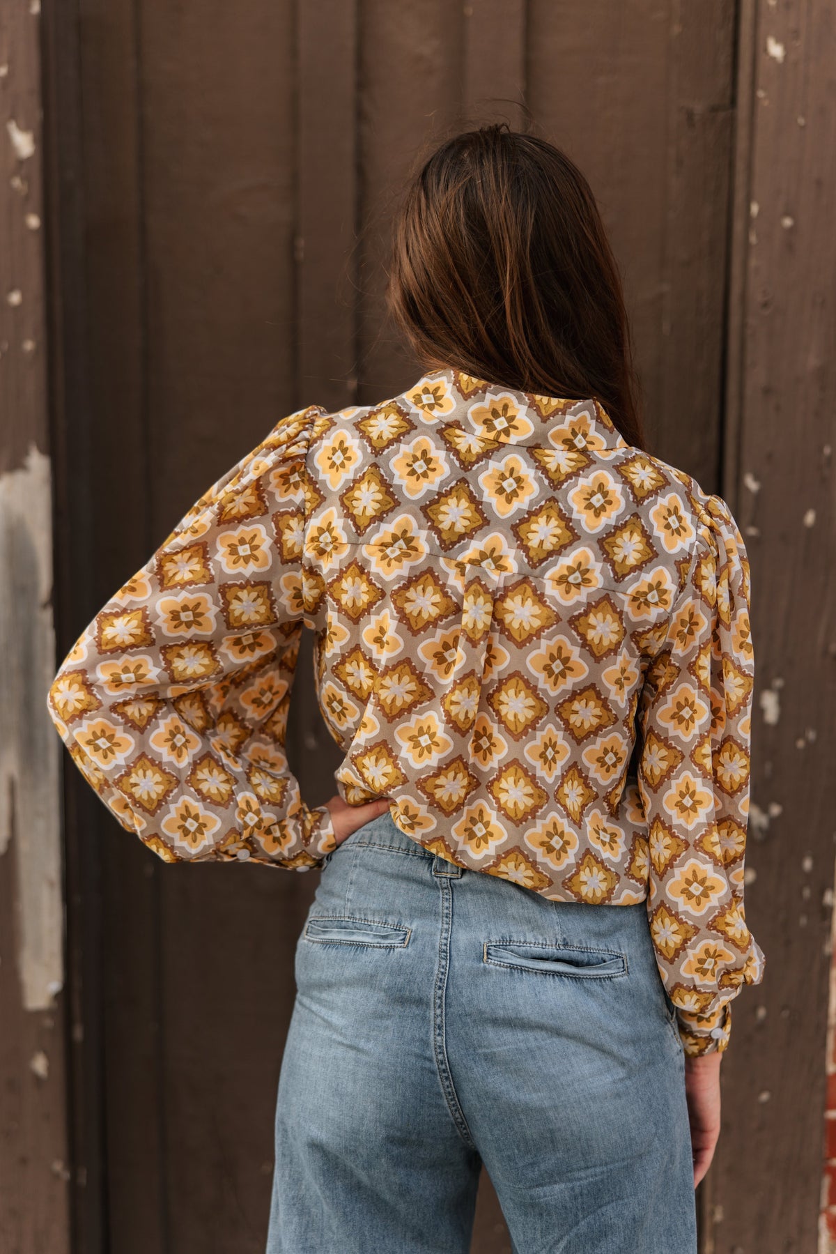 TH11 SAGE GOLD MEDALLION BLOUSE (7 Piece)