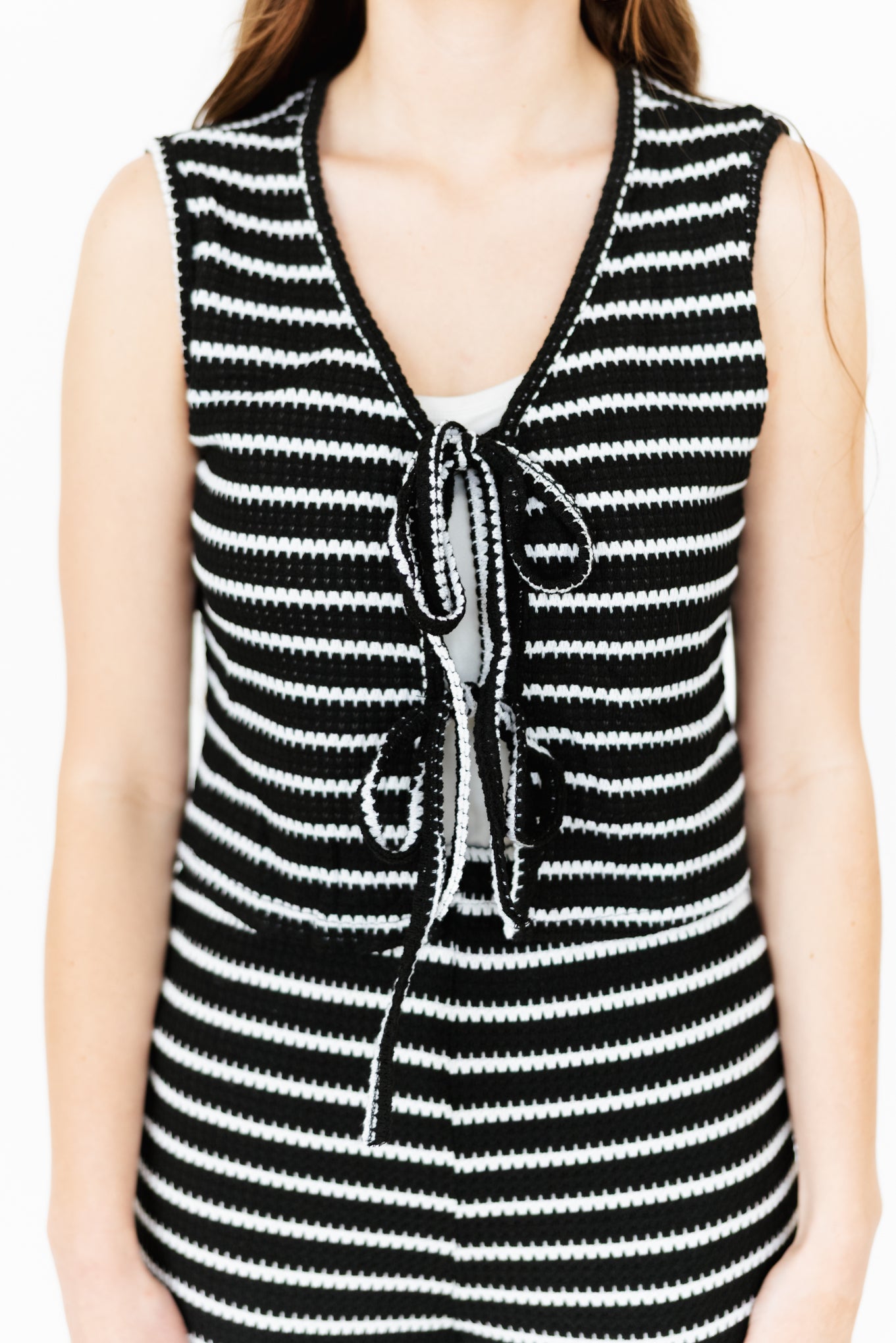 TH822 BLACK STRIPE TIE SET (6 Piece)