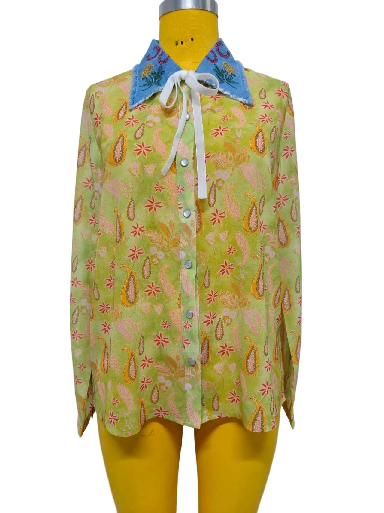 TH2882 LIME PAISLEY COLLAR PEARL SNAP TOP(7 Piece)