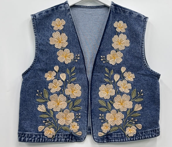 TH162 IVORY FLORAL VEST (7 Piece)