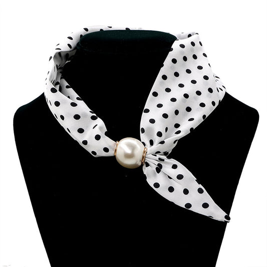 60053 R1-185 WHITE POLKADOT SCARF NL