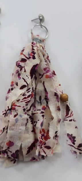 TH1152 R2-166 FABRIC EARRINGS - IVORY