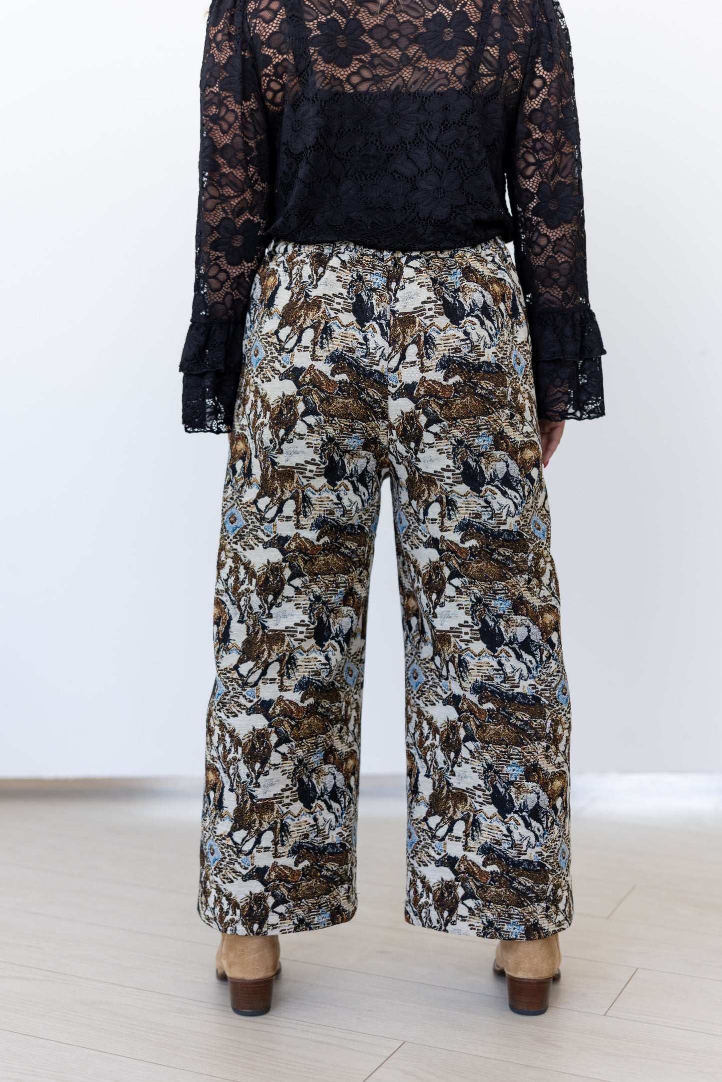 TH56 HORSE PANT (8 Piece)