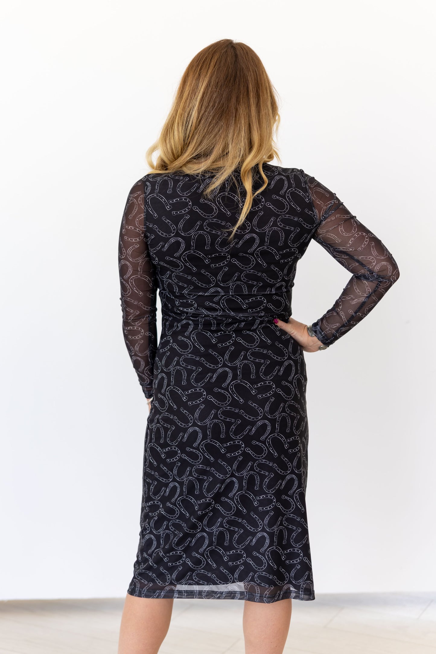 TH1301 BLACK HORSE SHOE ALINE DRESS (7)