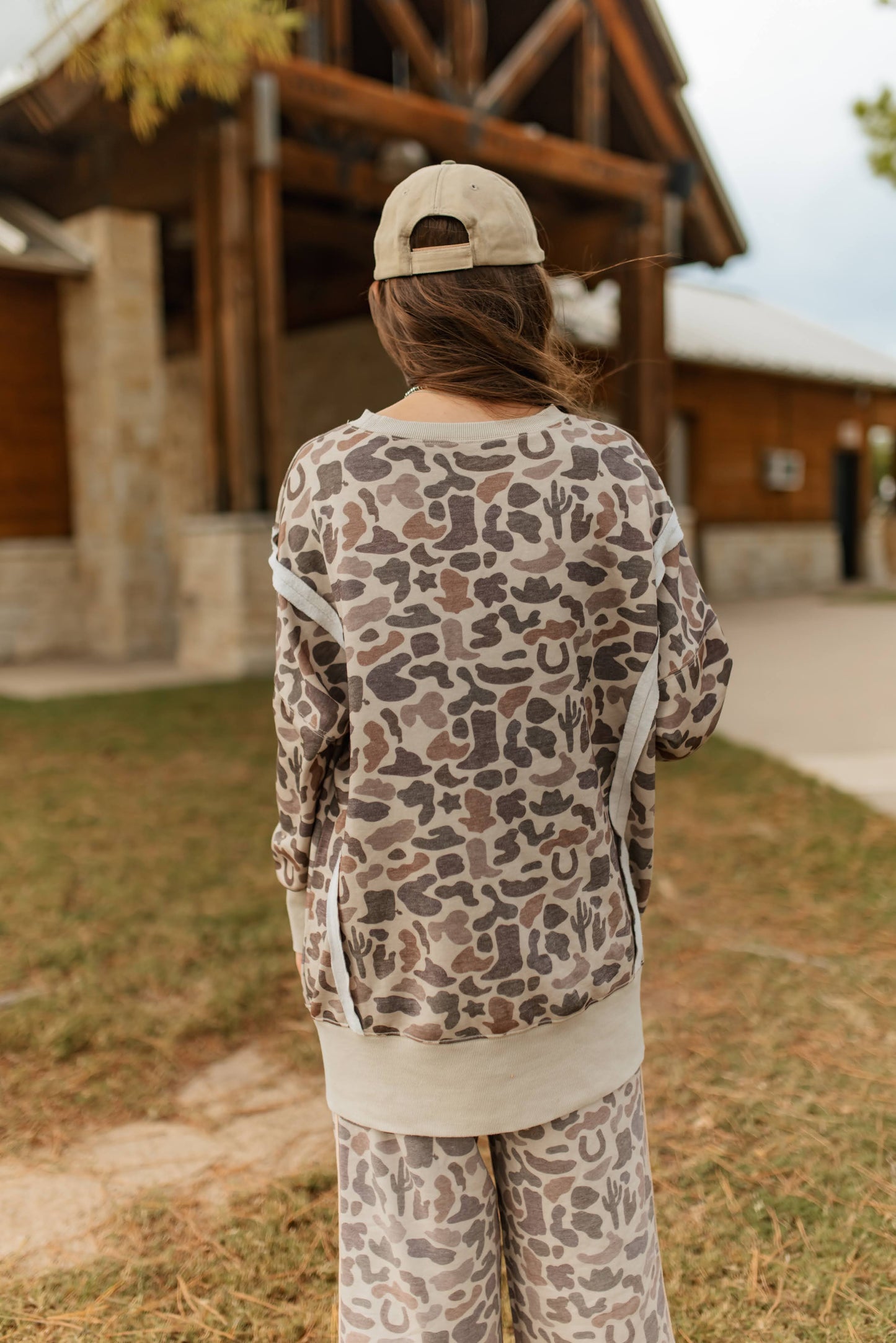 TH2001 WESTERN CAMO SWEAT PANT (7 PIECE)
