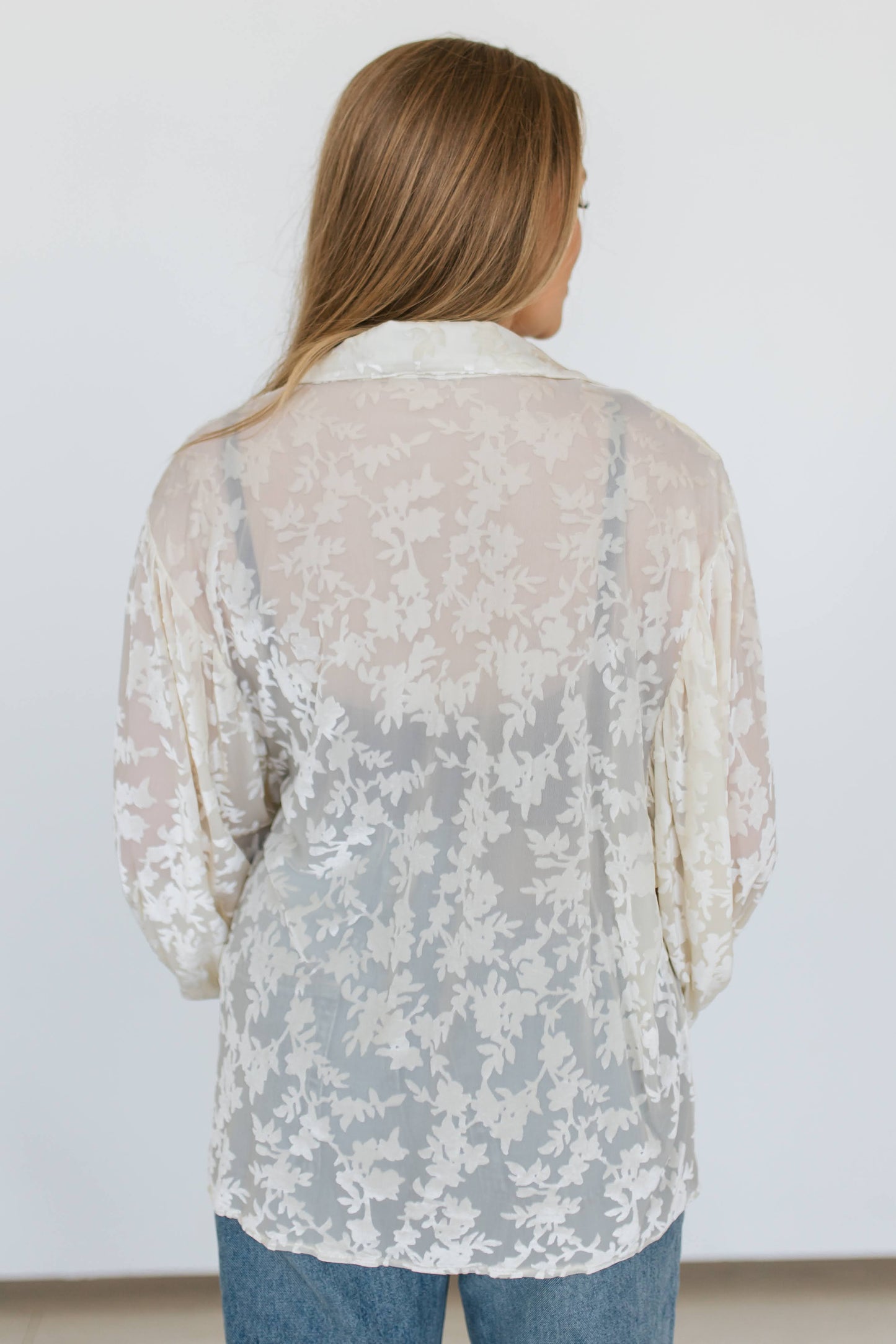 TH23 9 IVORY VELVET DROP SLEEVE BLOUSE(7 Piece)