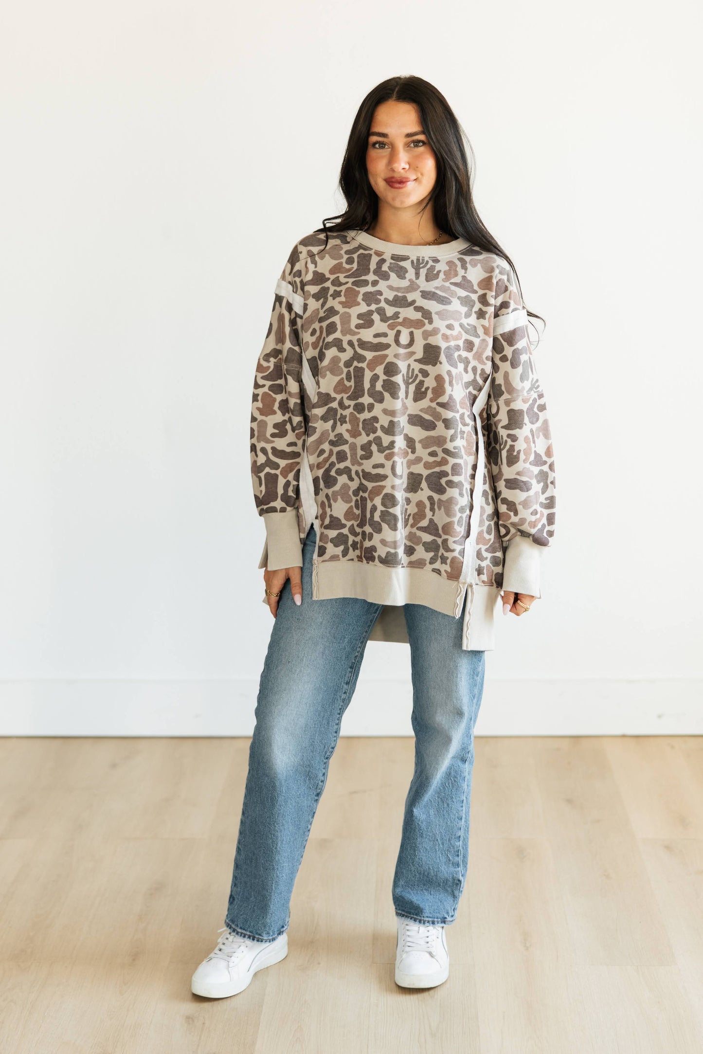 TH2308 WESTERN CAMO SWEATSHIRT (7 PIECE)