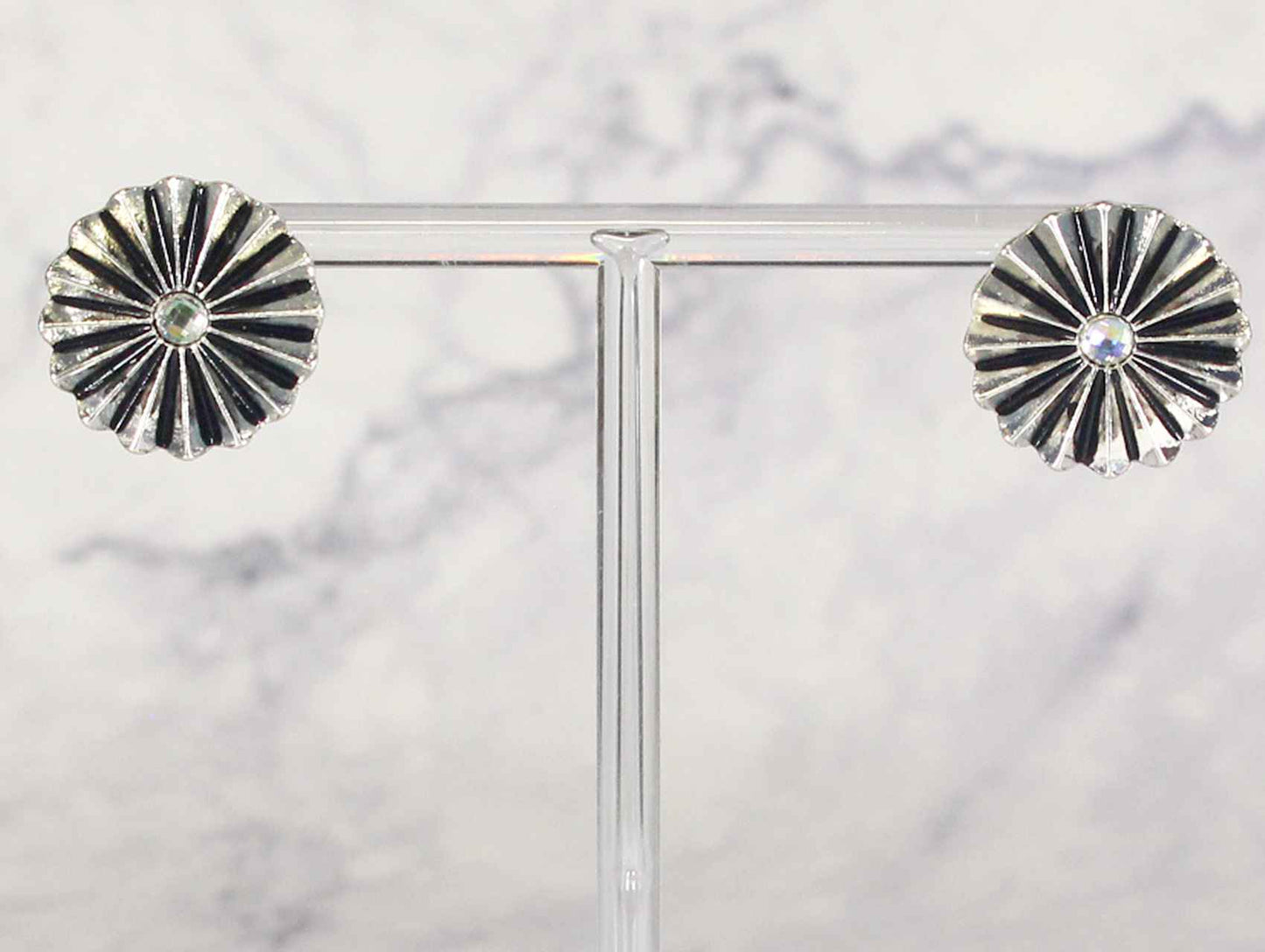 2365 H201 WESTERN CONCHO POST EARRINGS