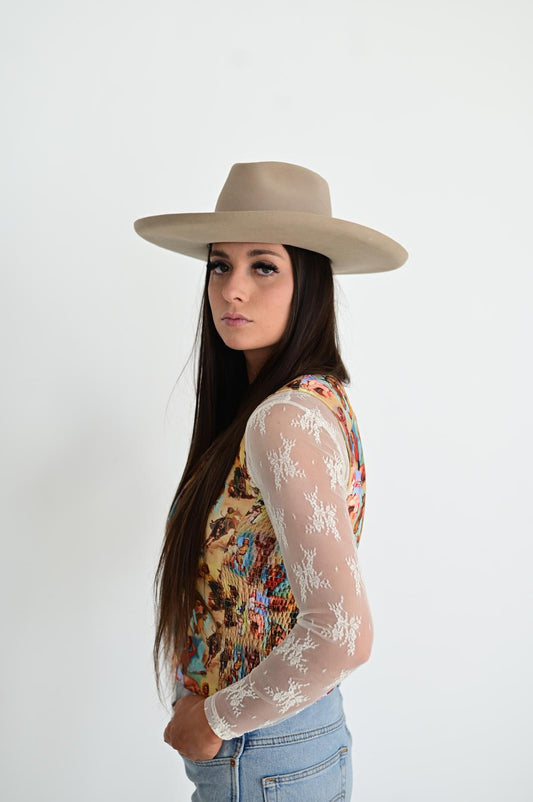 TH160 VINTAGE COWGIRL VEST (7 Piece)