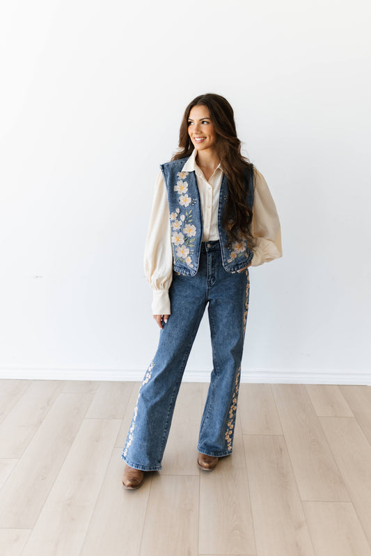 TH017 IVORY FLORAL EMBROIDERY JEAN (7 PIECES)