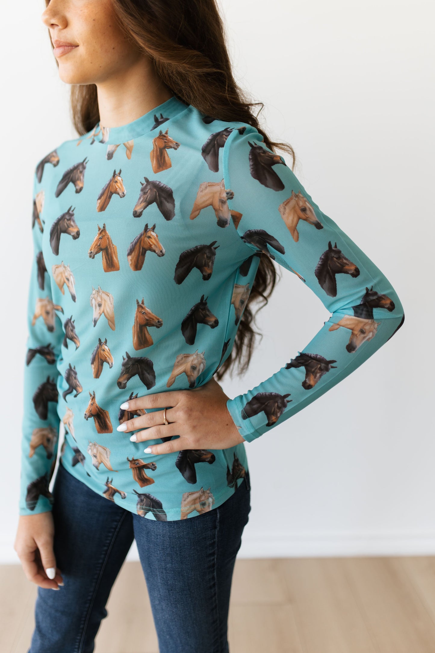 TH1221 S183 TURQUOISE HORSE MESH TOP (1 Piece)