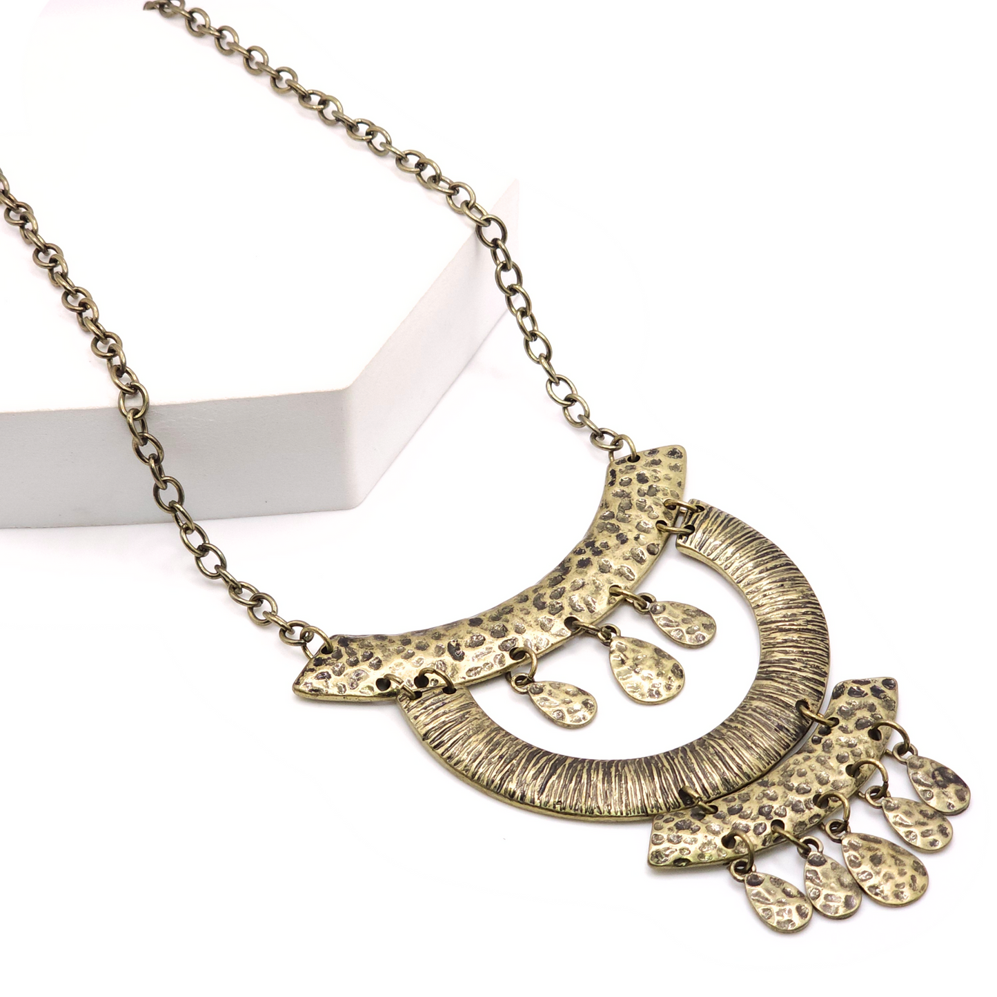 7014 R2-118 Antique Gold-Tone Hammered Bib Statement Necklace