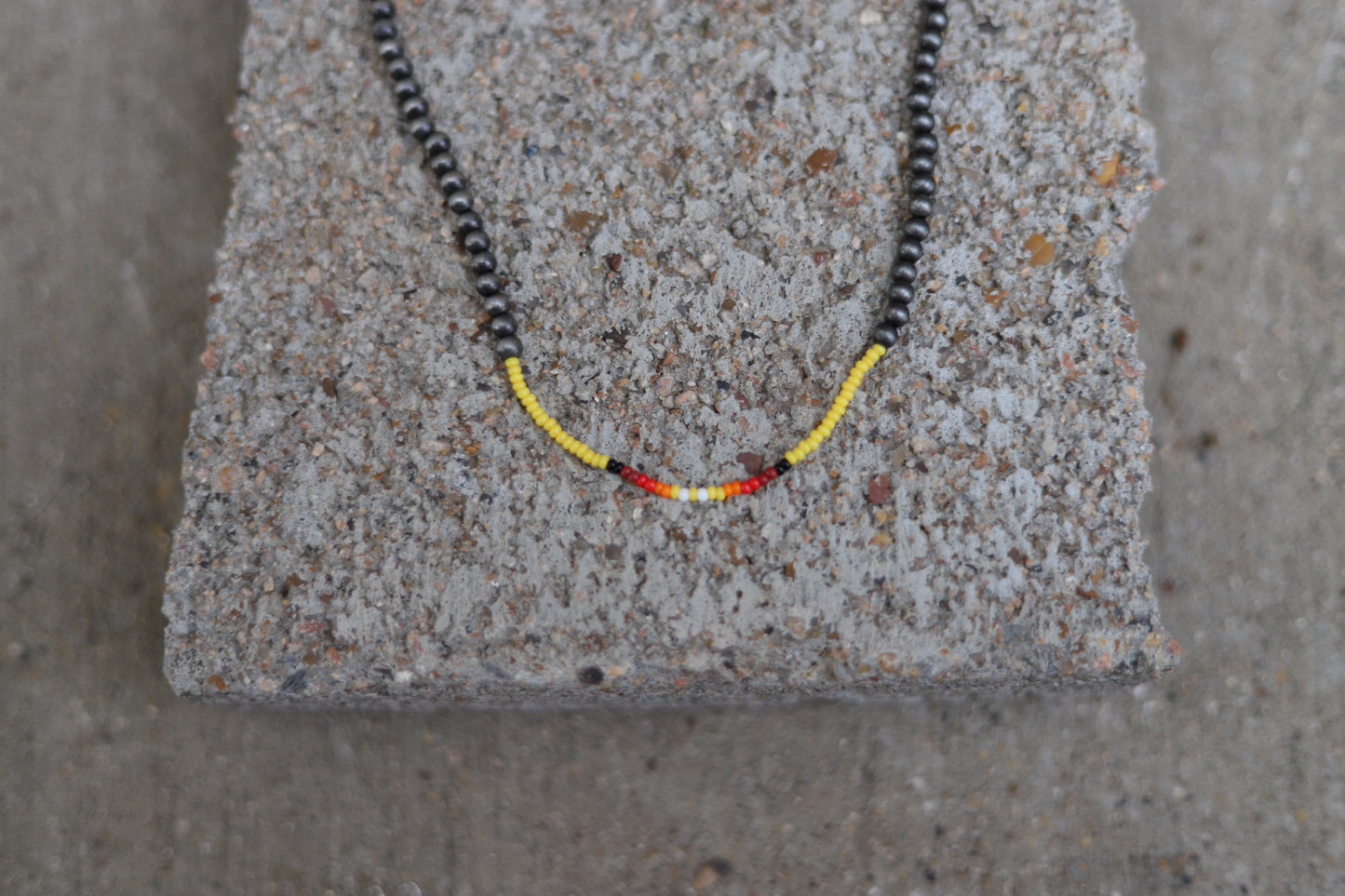 0032 Yellow FAUX SILVER BEAD WITH SEED BEAD MULTI CHOKER NL- NO RESTOCK