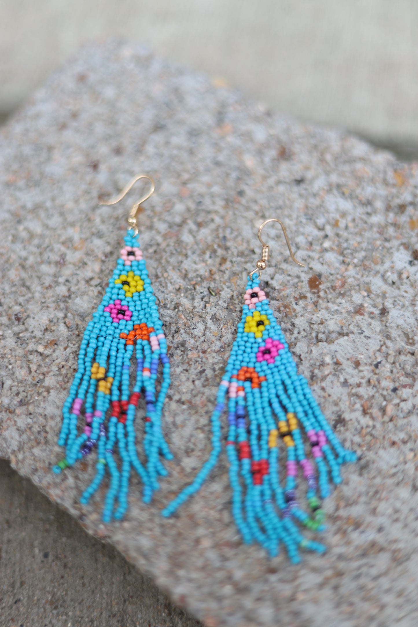 1110 H153 FLOWER SEED BEAD ER