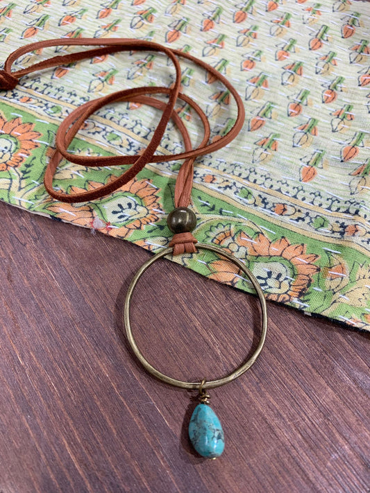 621208 R1-67 Turquoise Hoop NL