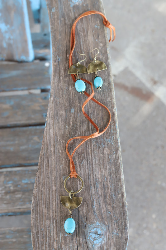 9219 E2-70 BRASS HALF CIRLE TURQ DROP ER