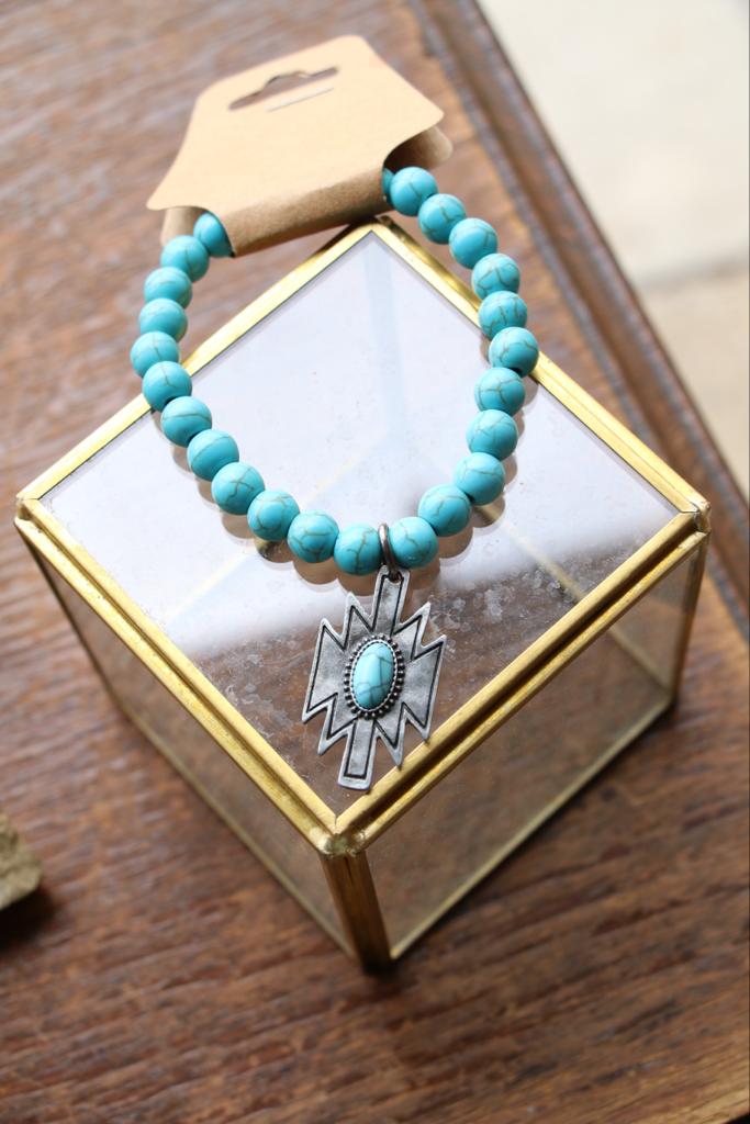 32211 B56 SILV STRETCH BR W/SILVER AND TURQ CHARM