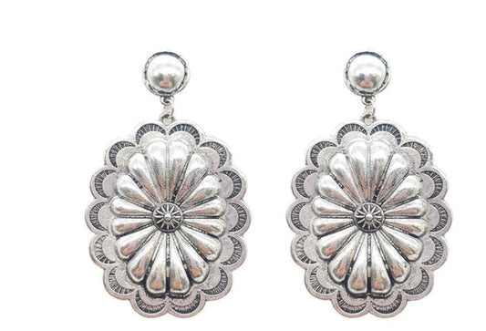 1430 SILVER DOMED LARGE CONCHO ER (1)