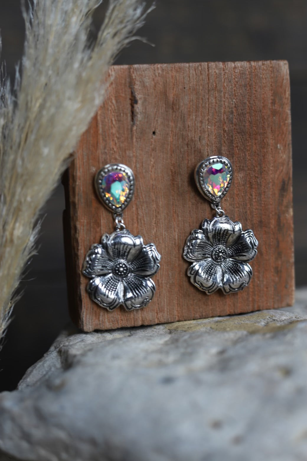 2193 T179 AB CRYSTAL W/ FLOWER DANGLE CHARM