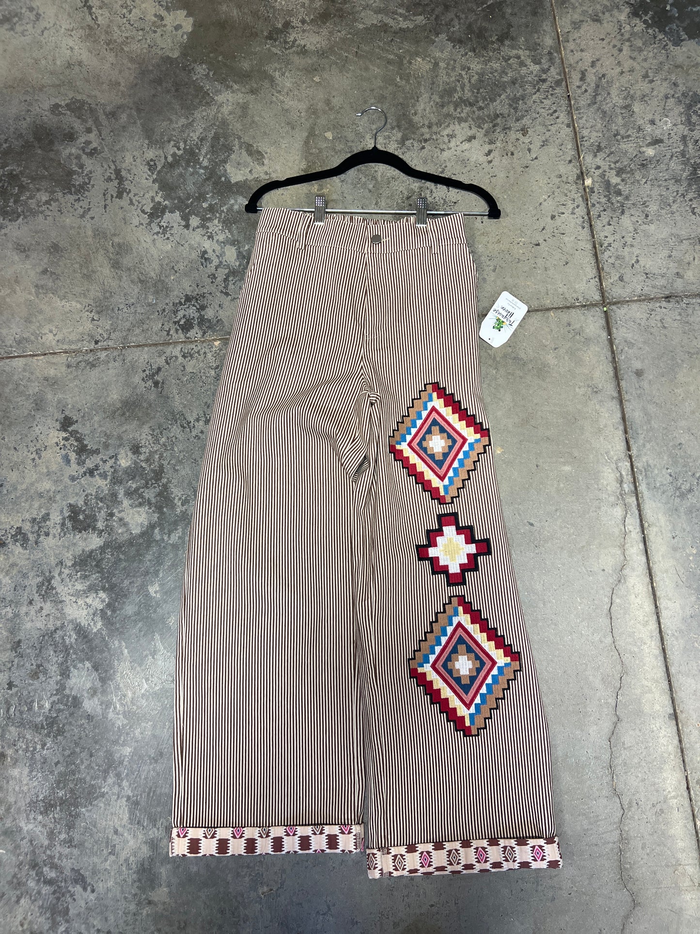 TH242 BROWN STRIPED AZTEC PANT (7 PIECE)
