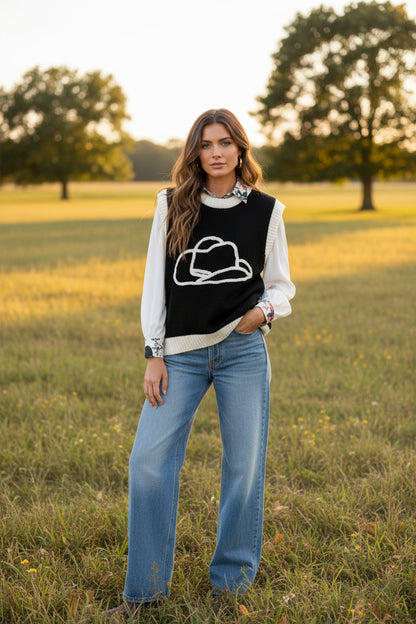 TH4213 IVORY  HAT BLACK BODY VNECK SWEATER (7 Piece)