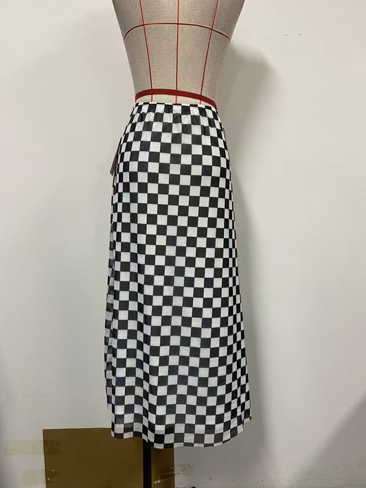VR401 BLACK WHITE CHECKER DOT MESH MAXI SKIRT (7 Piece)