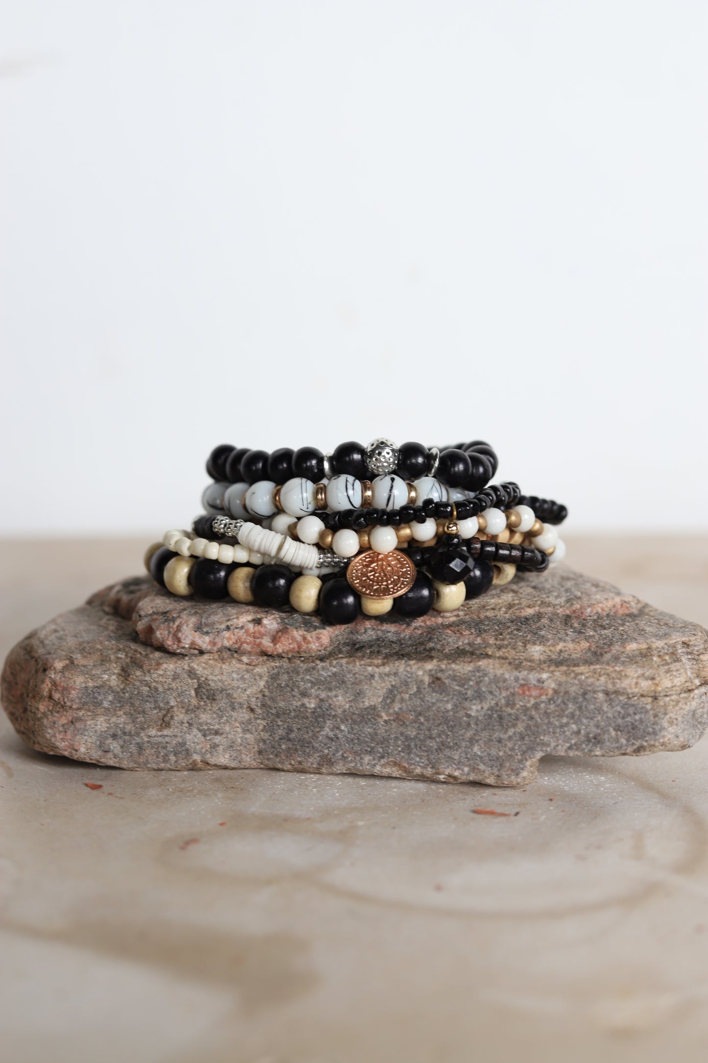 014 R1-65 BLACK/GOLD/TAN BEADED BRACELET SET