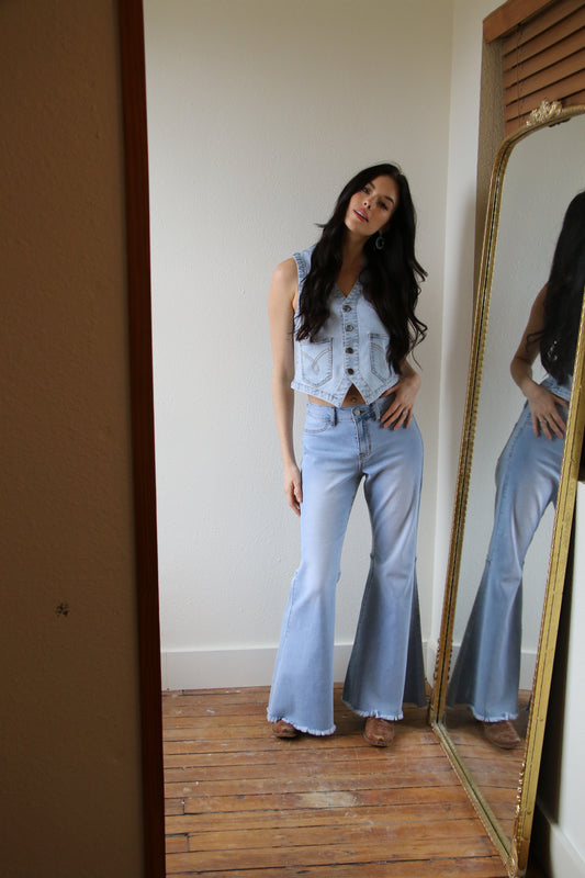 8810 LIGHT Denim Bell Bottoms (1XS-2S-2M-2L-1XL, 8@$26.50/$212)
