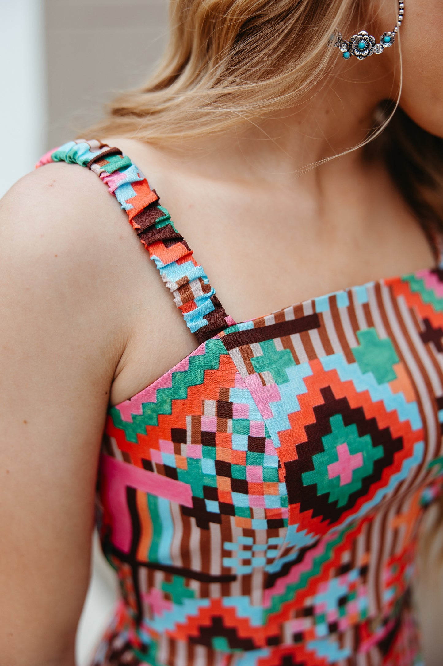 TH4400 FUNKY AZTEC TOP (7 Piece)
