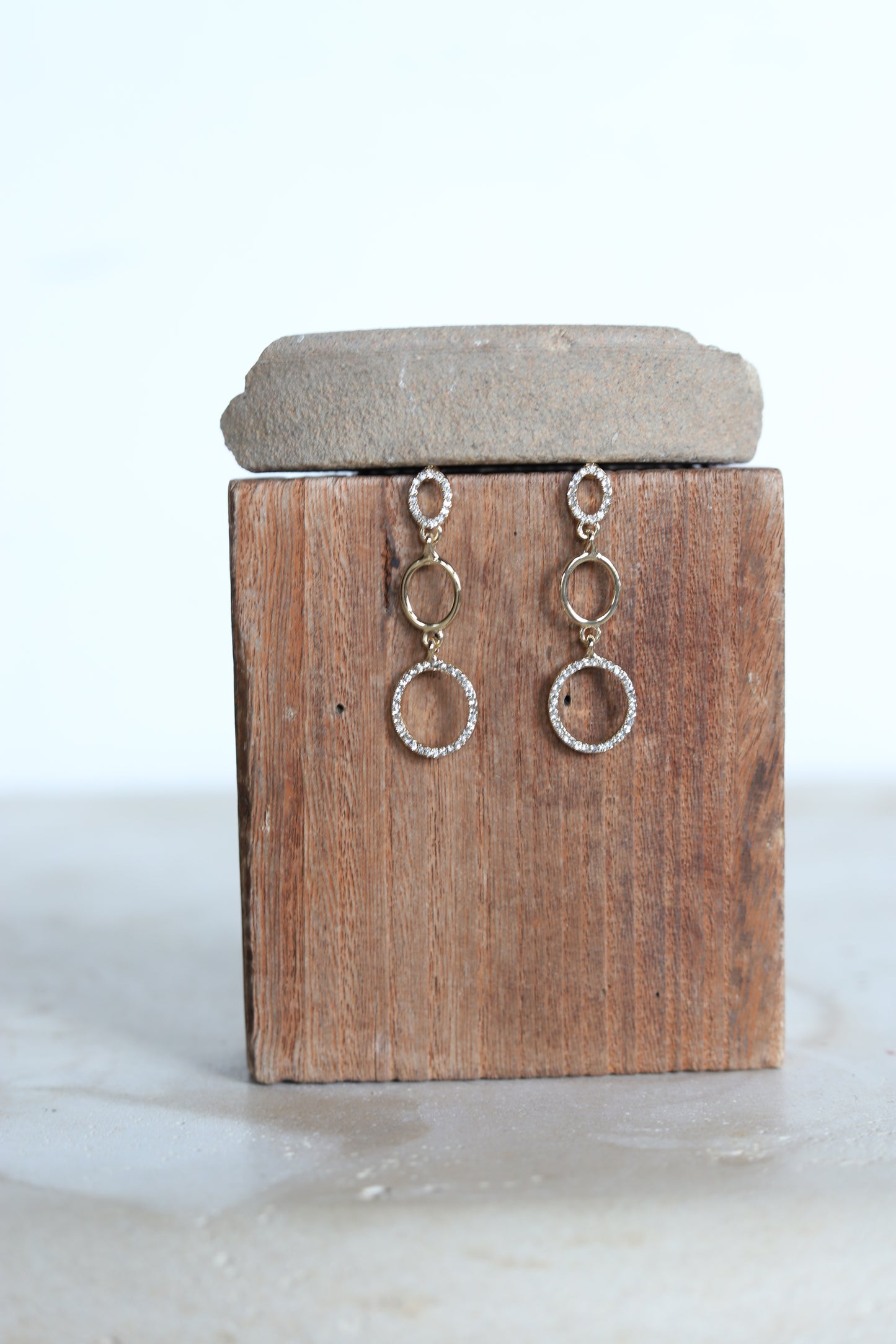966 L24 GOLD TRIPLE HOOP EARRING