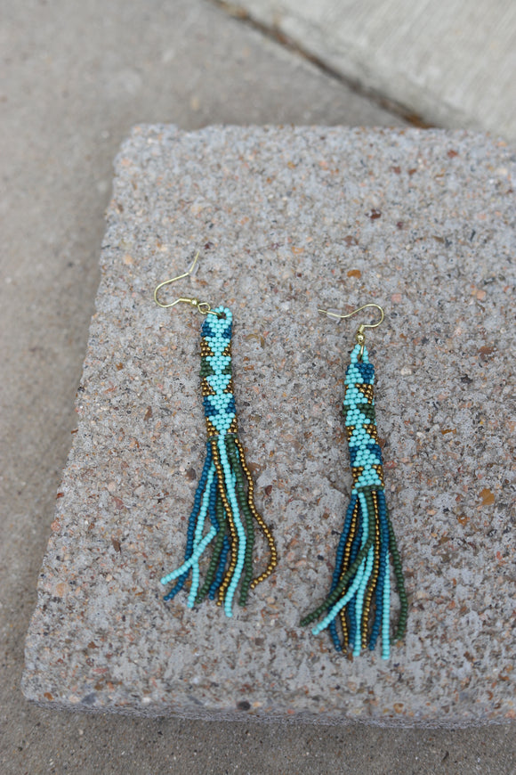 1148 CYLINDER DROP SEADBEAD EARRING