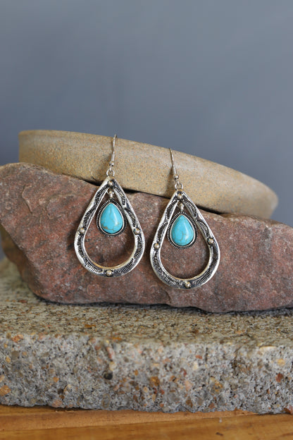 0057 H35 SILVER OVAL HOOP W/ TURQ STONE