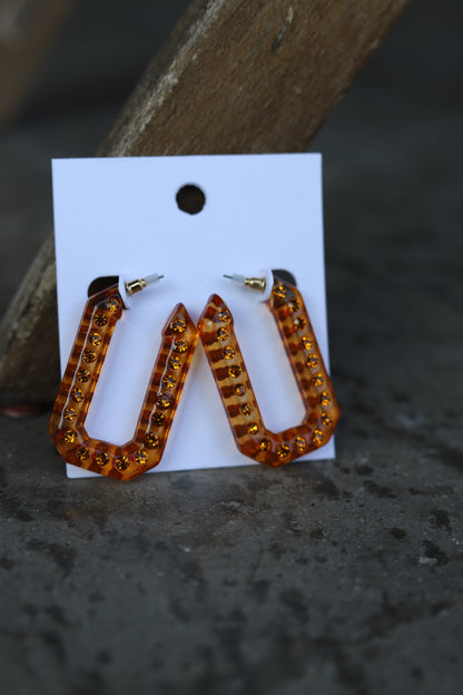 40225 H156 ACRYLIC HOOP AMBER CRYSTAL EARRING