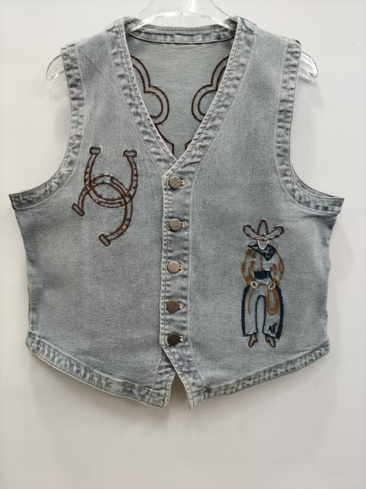 TH9800 Roping Cowboy Embroidery Vest (7 PIECE)