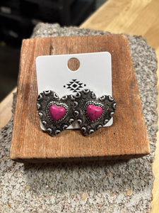 30003 T63 PINK HEART CASTING STONE EARRING