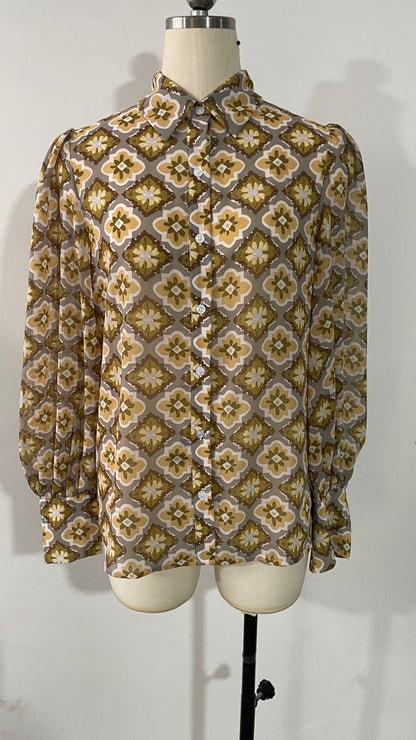 TH11 SAGE GOLD MEDALLION BLOUSE (7 Piece)
