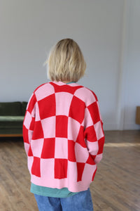 TH2401 RED/ PINK CHECKER POCKET CARDI