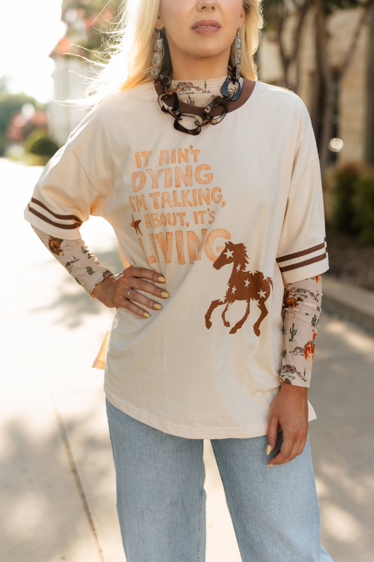 VR 1 IT AIN'T GRAPHIC TEE