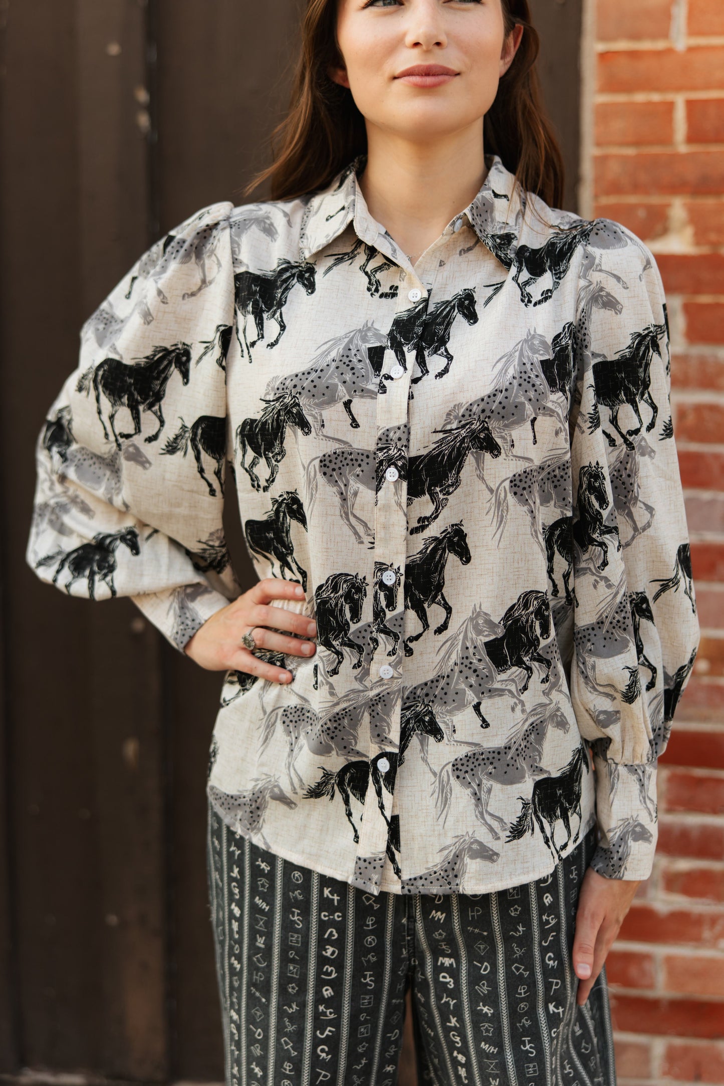 TH11 WILD BLACK HORSE BLOUSE (7 PIECE)
