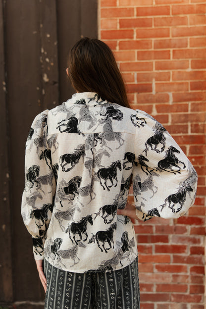 TH11 WILD BLACK HORSE BLOUSE (7 PIECE)