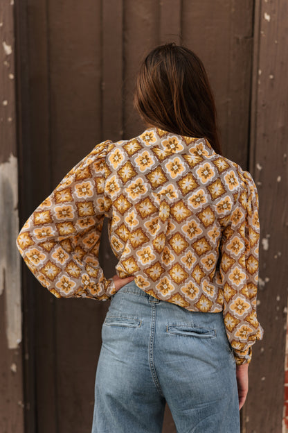 TH11 SAGE GOLD MEDALLION BLOUSE (7 Piece)